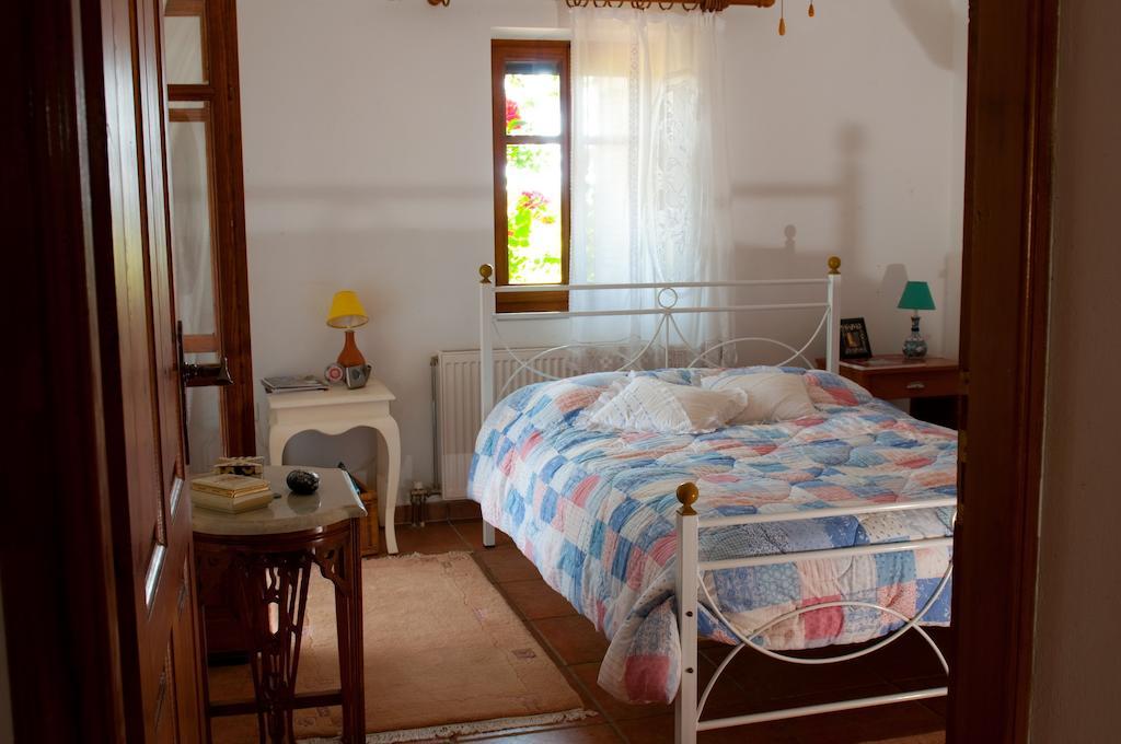 Elise Cottage Vathi  Room photo